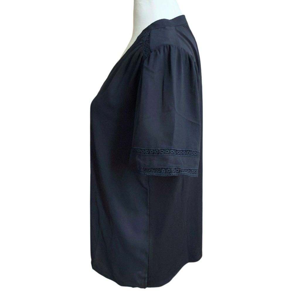 Ann Taylor Lace Trim Blue Short Sleeve Mixed Media Top Blouse. Small. NEW. - Picture 4 of 12